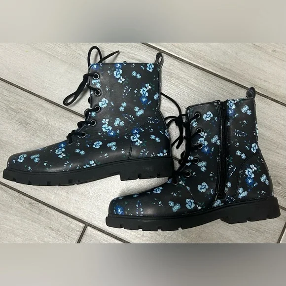 L&D Girls’ Black Floral Winter Boots – Size 4 Youth - Picture 2 of 8